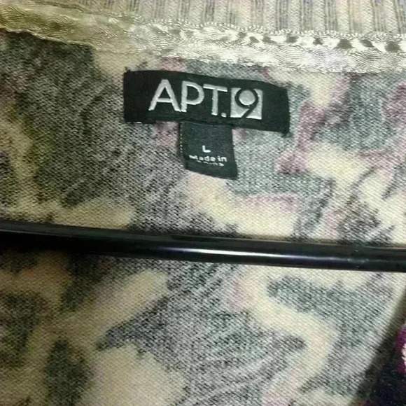 APS.9 women sweater. - Picture 4 of 5